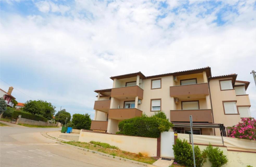 Apartman Nicol Ližnjan Exterior foto