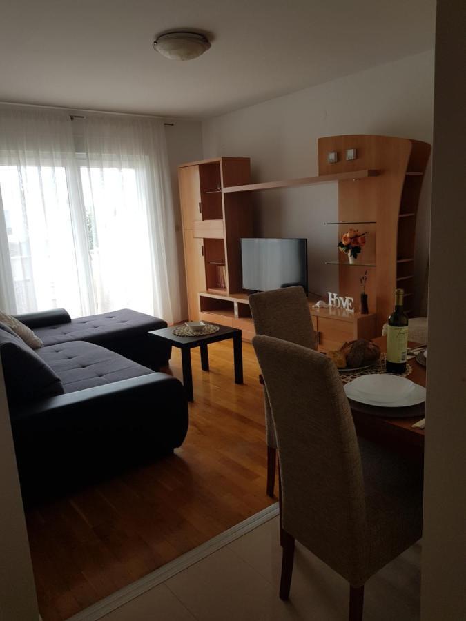 Apartman Nicol Ližnjan Exterior foto